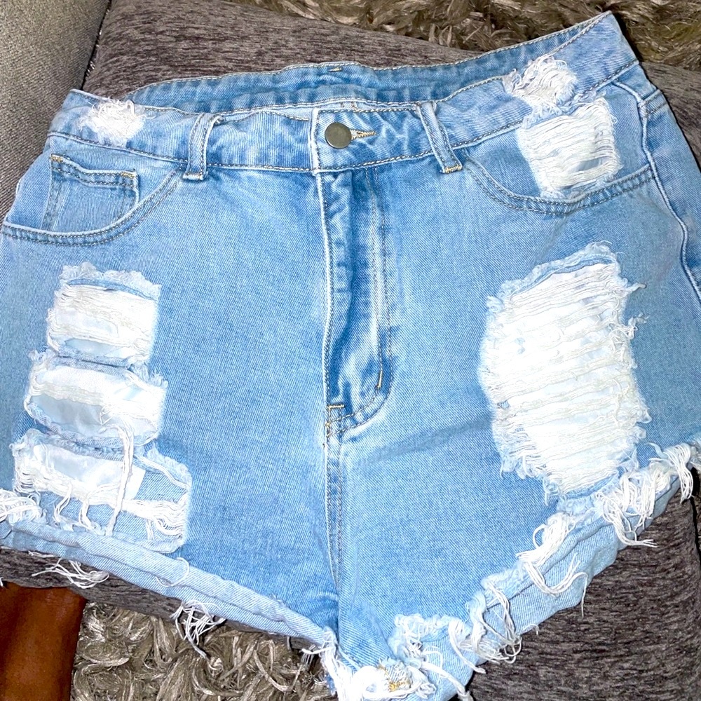 Shein Ladies Denim Distressed Shorts Sz XL/12 NWOT